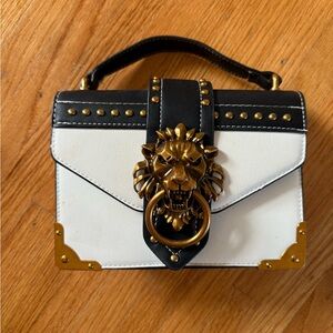 Black white lion detailed bag